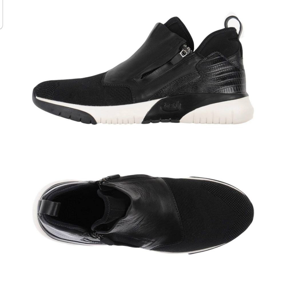 Sneakers for men or women